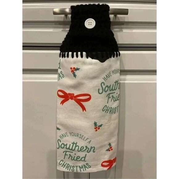 Crochet Top Kitchen Towel- Southern Fried Christmas - Picture 1 of 3